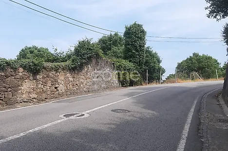 Land for sale in Oliveira de Azeméis, Portugal — €750,000