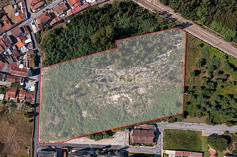 Land for sale in Ovar, Portugal — €450,000