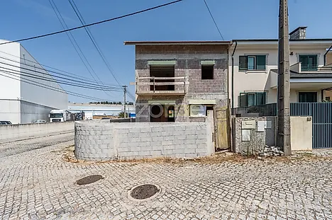 Land for sale in Vila Nova de Gaia, Portugal — €240,000