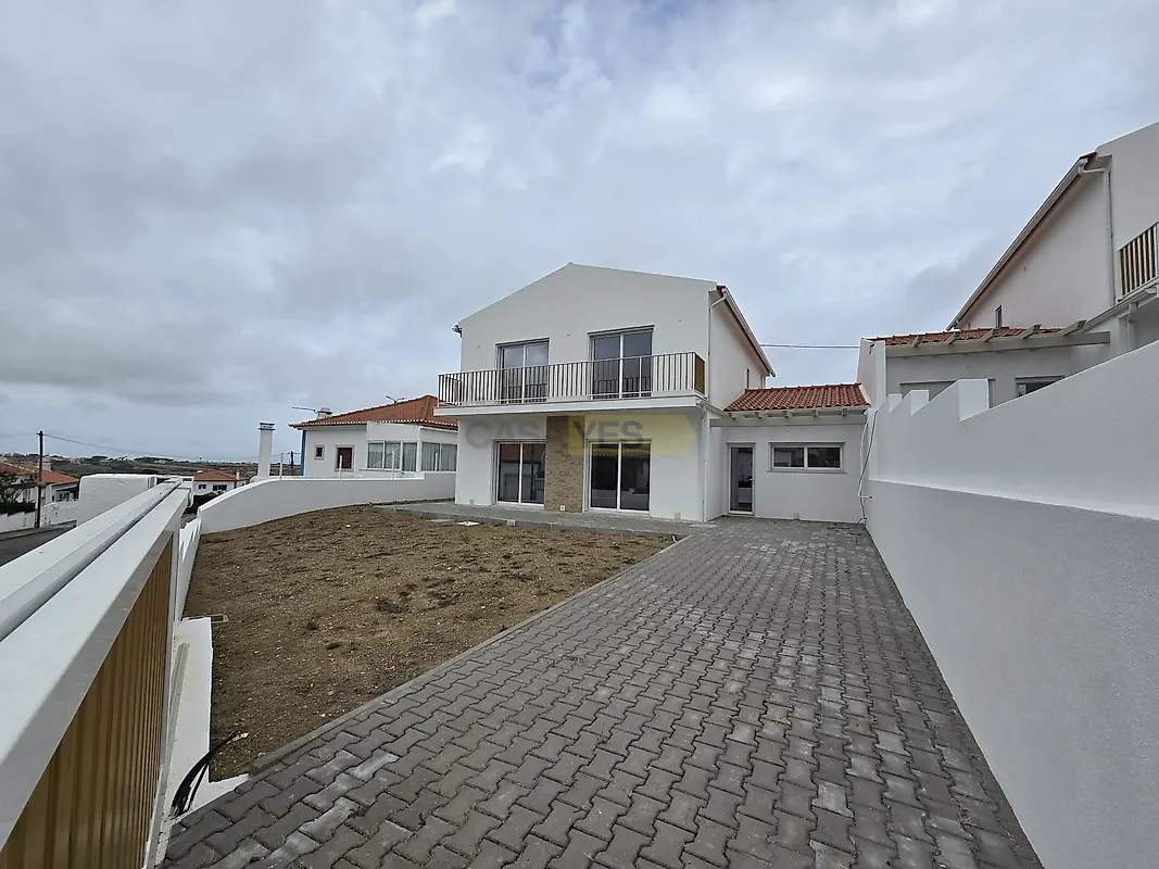 Moradia T3 à venda em São João das Lampas e Terrugem, €698.000