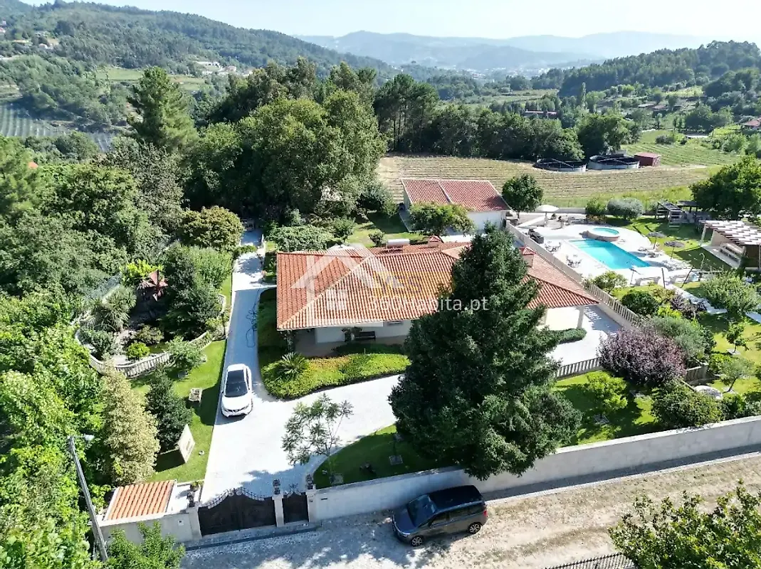 Moradia T4 à venda em Polvoreira, Guimarães — foto 16