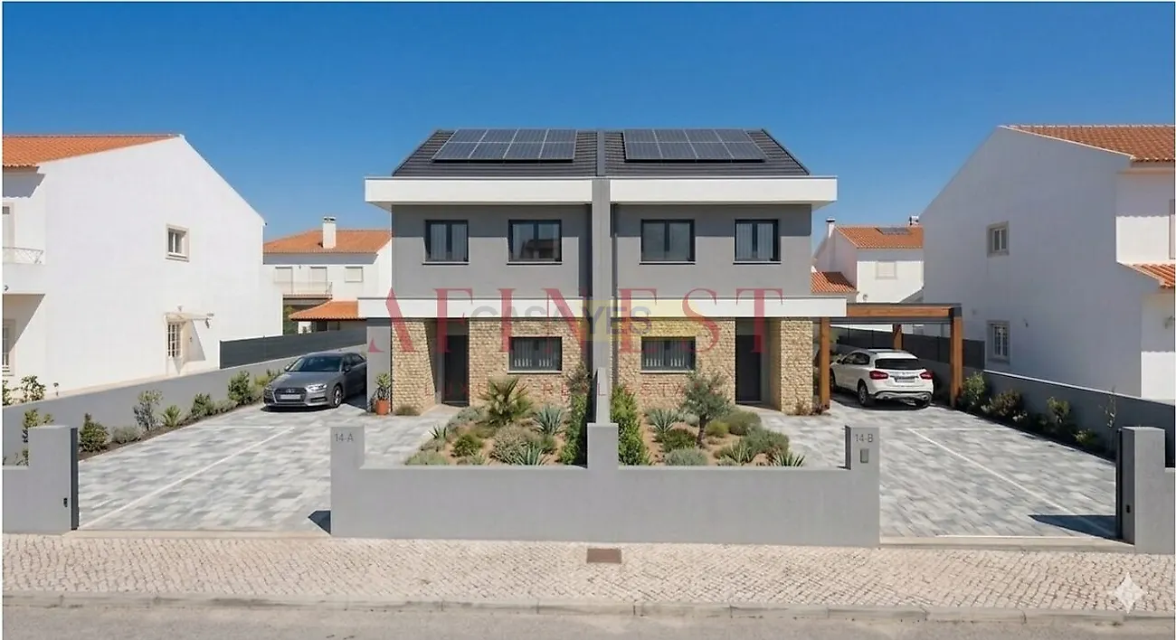 Moradia T2 à venda em Quinta do Conde, €395.000