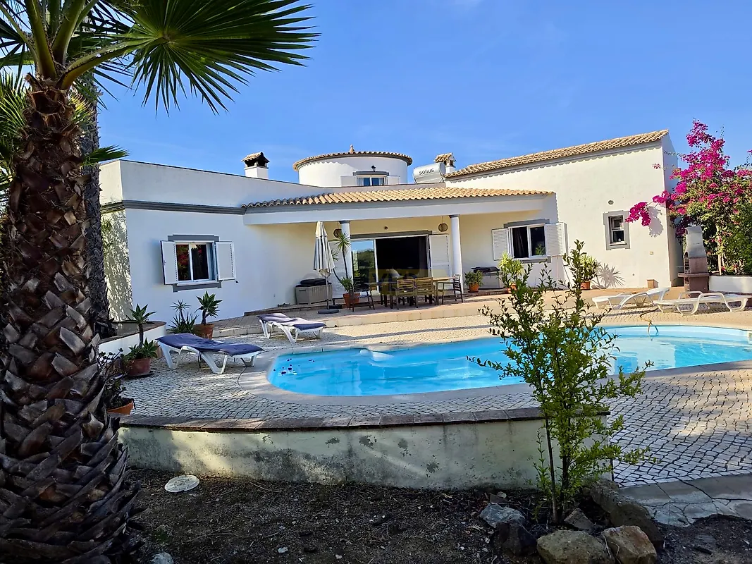 Moradia T3 em Moncarapacho e Fuseta, €675.000