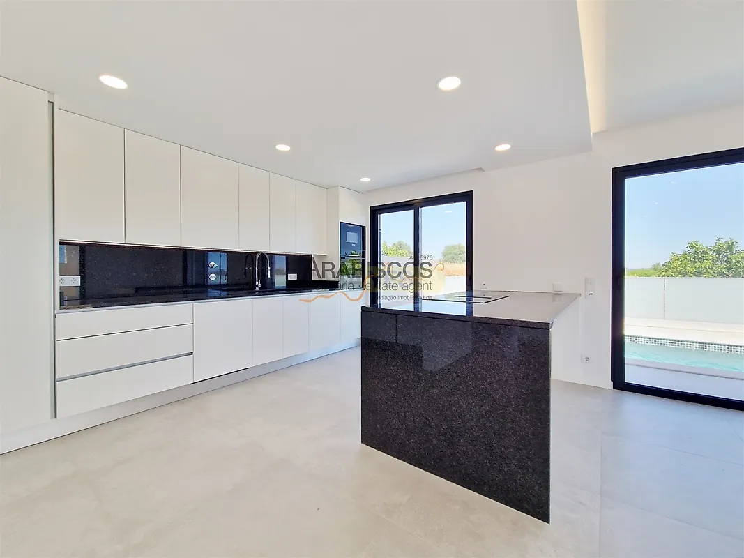 Apartamento T4 à venda em Mexilhoeira Grande, Portimão — foto 6