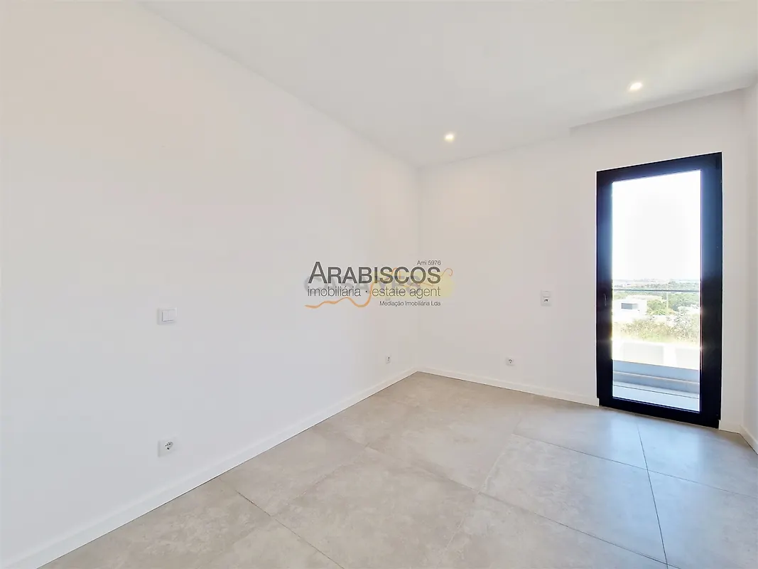 Apartamento T4 à venda em Mexilhoeira Grande, Portimão — foto 24