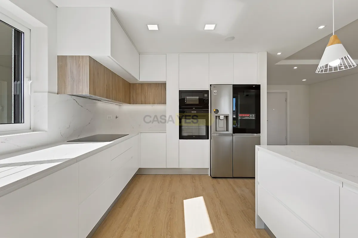 Apartamento T4 à venda em Torres Vedras (São Pedro, Santiago, Santa Maria do Castelo e São Miguel) e Matacães, Torres Vedras — foto 7