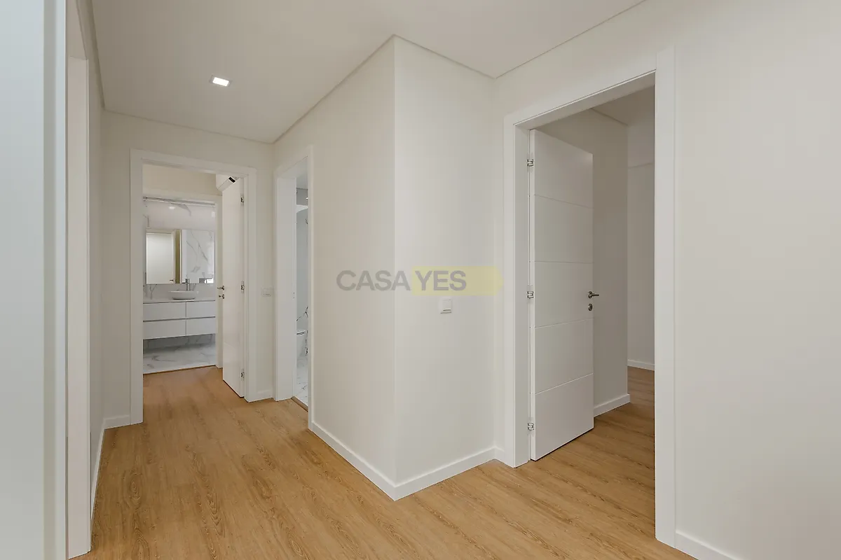 Apartamento T4 à venda em Torres Vedras (São Pedro, Santiago, Santa Maria do Castelo e São Miguel) e Matacães, Torres Vedras — foto 12