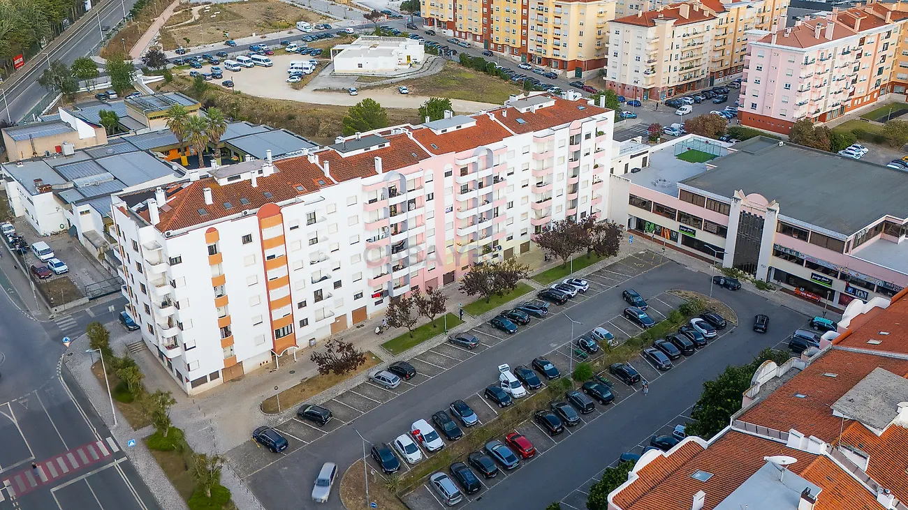 Apartamento T3 à venda em Torres Vedras (São Pedro, Santiago, Santa Maria do Castelo e São Miguel) e Matacães, Torres Vedras — foto 2