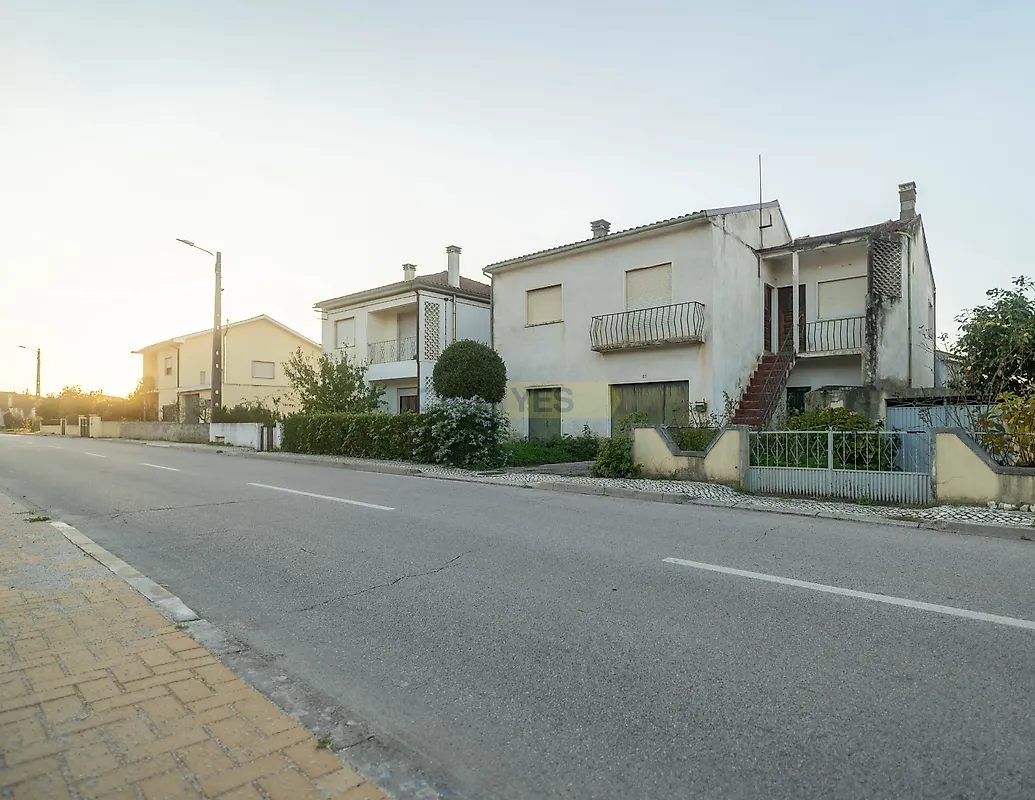 Moradia T3 em Lousã e Vilarinho, €165.000