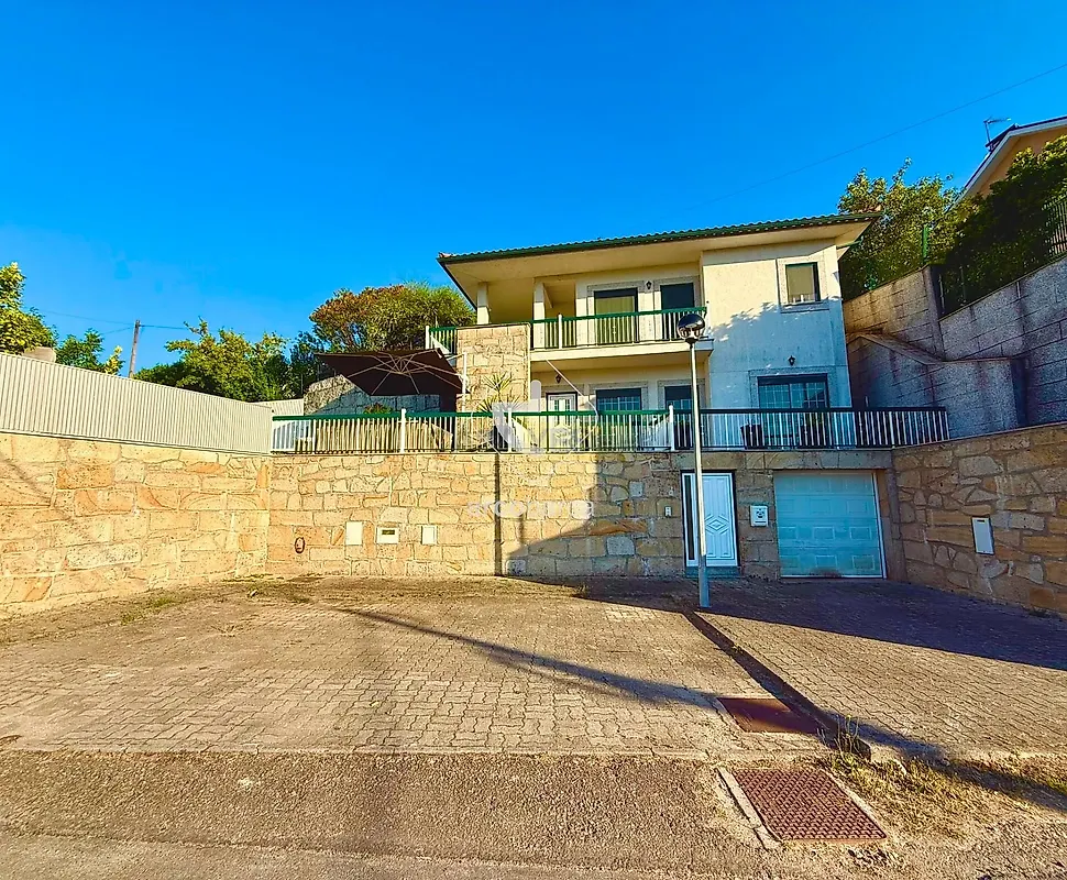 Moradia T4 à venda em Arcos de Valdevez (Salvador), Vila Fonche e Parada, Arcos de Valdevez — foto 2