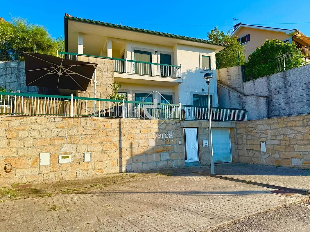 Moradia T4 à venda em Arcos de Valdevez (Salvador), Vila Fonche e Parada, Arcos de Valdevez — foto 3