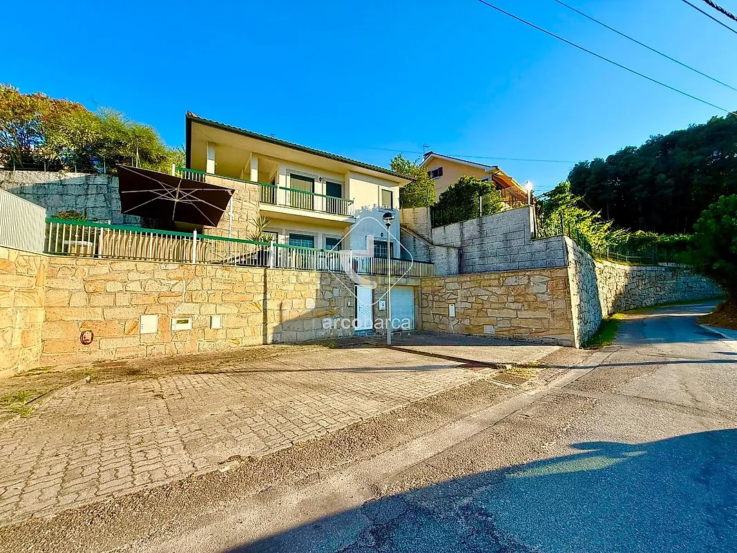 Moradia T4 à venda em Arcos de Valdevez (Salvador), Vila Fonche e Parada, Arcos de Valdevez — foto 4