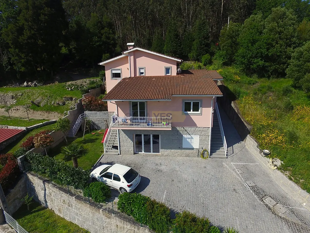 Moradia T4 à venda em Paçô, Arcos de Valdevez — foto 2