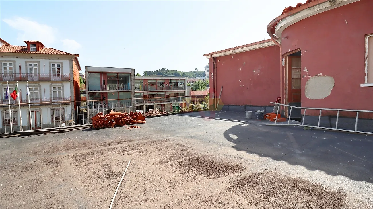 Moradia T5 à venda em Oliveira, São Paio e São Sebastião, Guimarães — foto 2