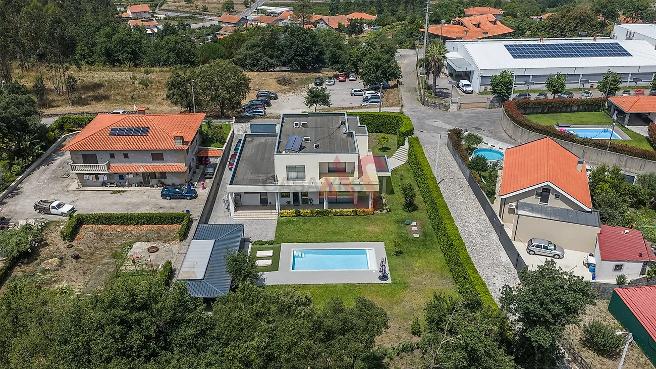 Moradia T4 à venda em Penamaior, Paços de Ferreira — foto 2