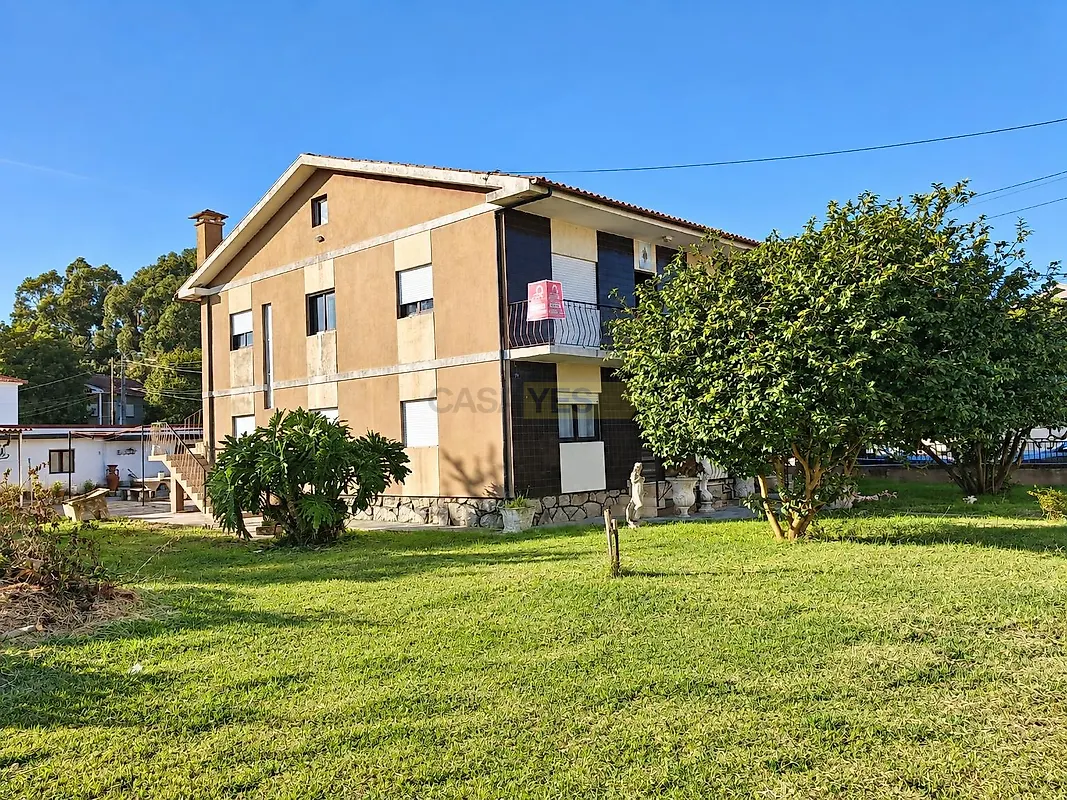 Moradia T6+ à venda em Arcozelo, €494.000