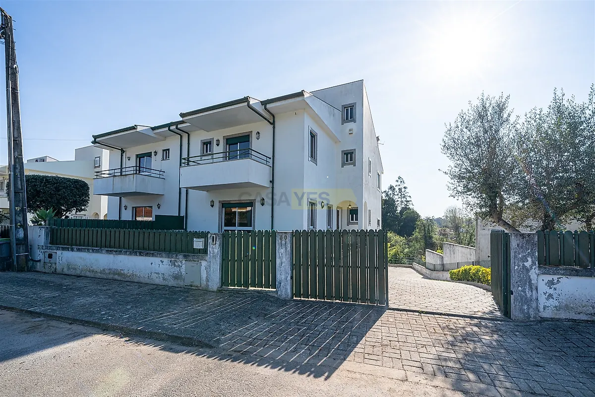 Apartamento T3 em Santa Maria da Feira, Travanca, Sanfins e Espargo, €340.000