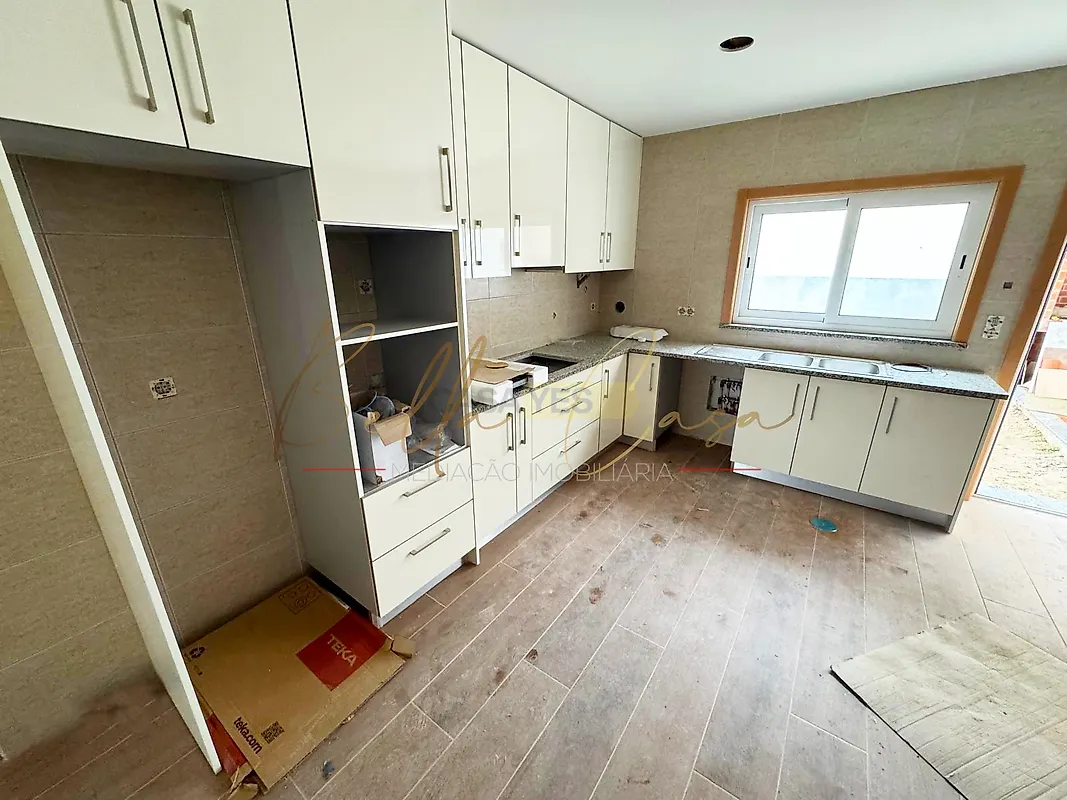 Apartamento T4 à venda em Bustos, Troviscal e Mamarrosa, Oliveira do Bairro — foto 8