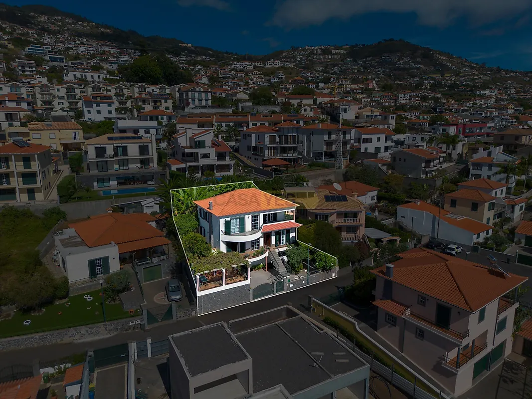 Moradia T4 à venda em Santa Maria Maior, Funchal — foto 2