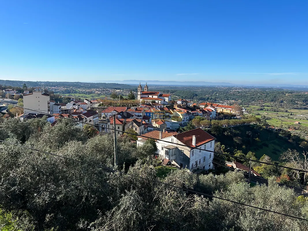 Moradia T6+ em Seia, São Romão e Lapa dos Dinheiros, €79.000