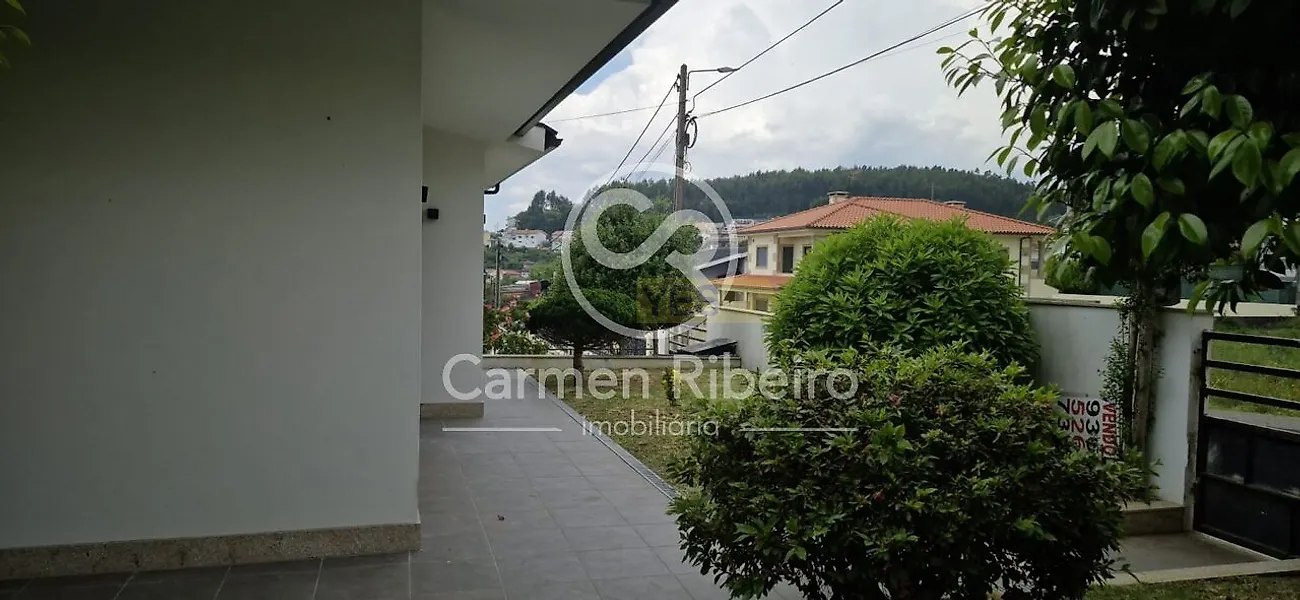 Moradia T5 à venda em Arentim e Cunha, Braga — foto 9