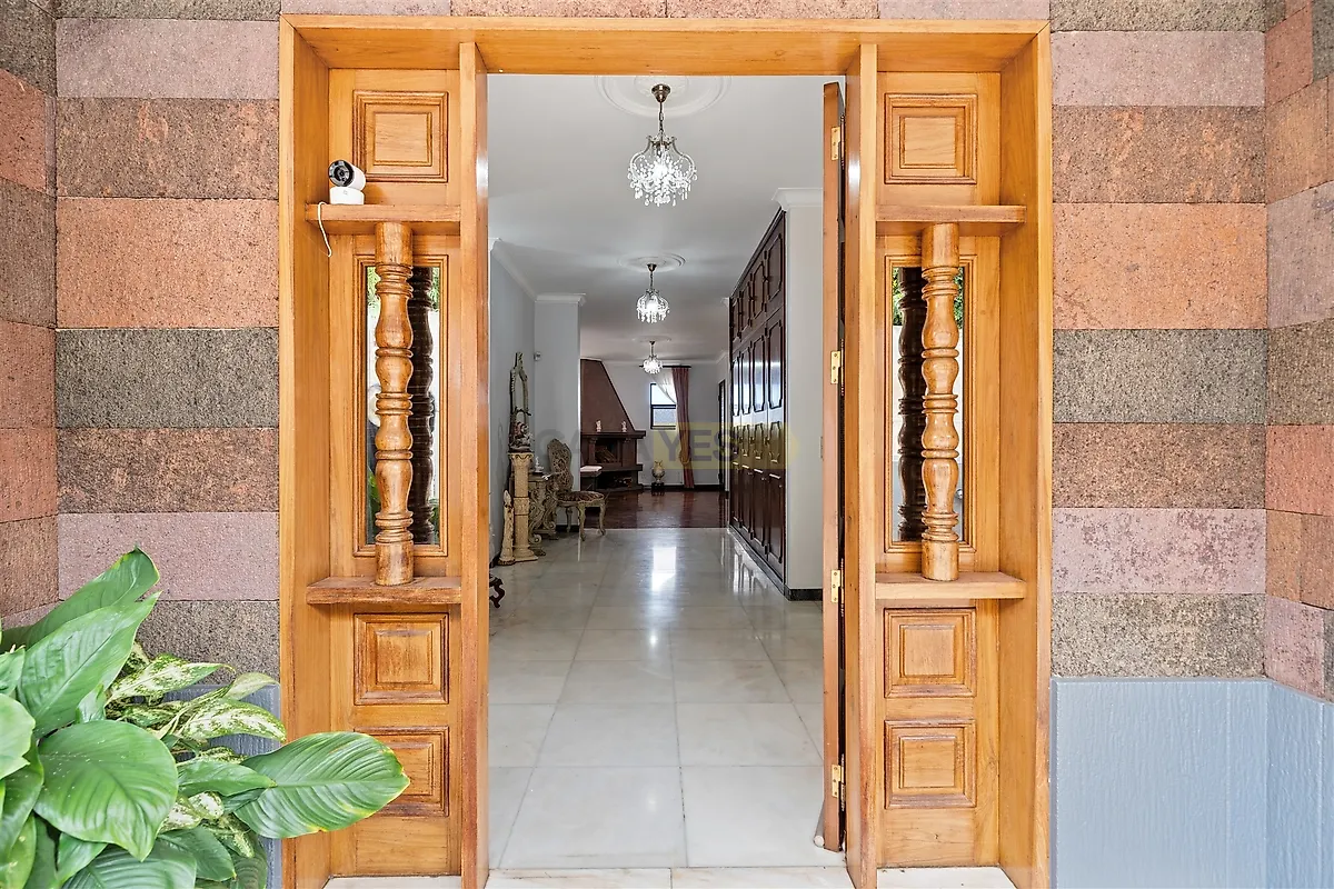 Moradia T5 à venda em Imaculado Coração de Maria, Funchal — foto 2