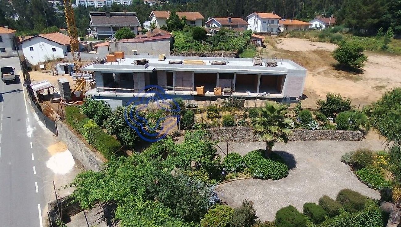 Moradia T3 à venda em Milheirós de Poiares, Santa Maria da Feira — foto 4