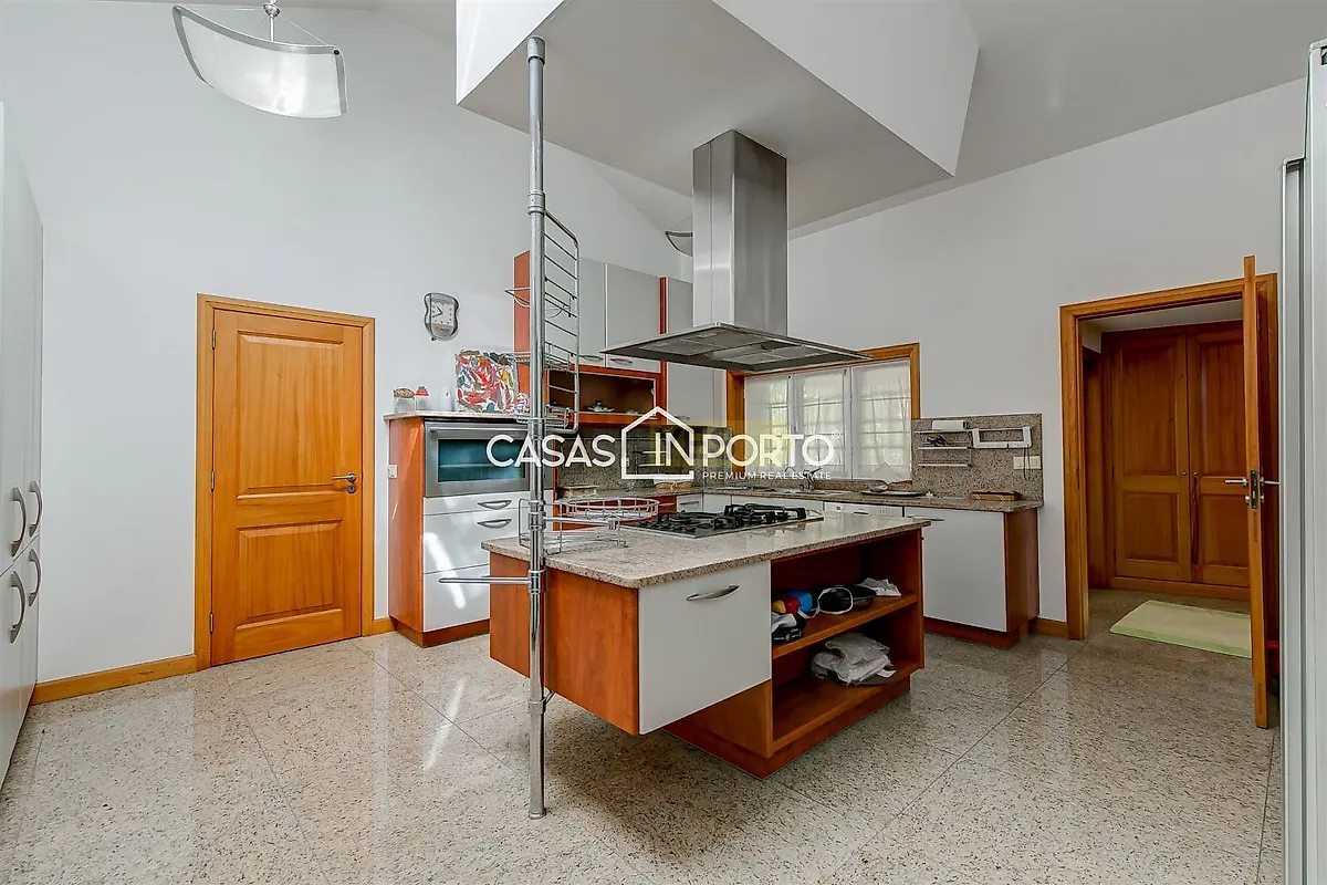 Apartamento T5 à venda em Oliveira de Azeméis, Santiago de Riba-Ul, Ul, Macinhata da Seixa e Madail, Oliveira de Azeméis — foto 13