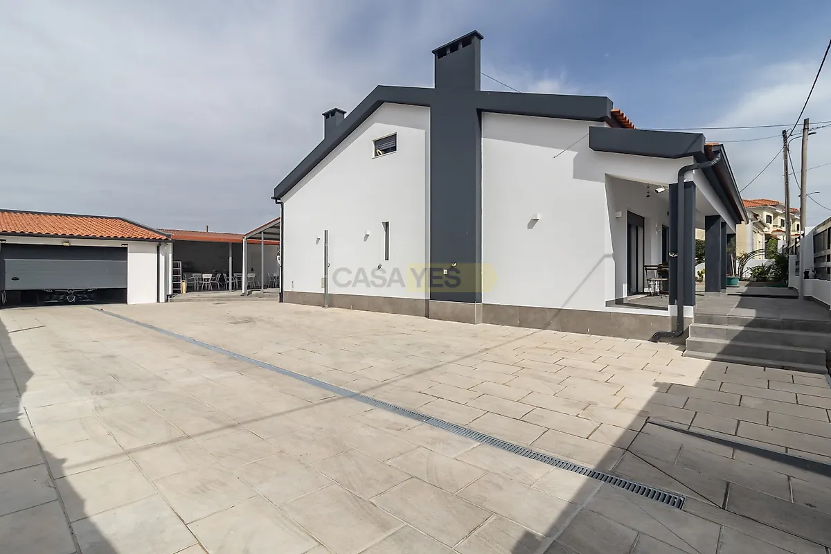 Moradia T4 à venda em Santo António da Charneca, Barreiro — foto 9