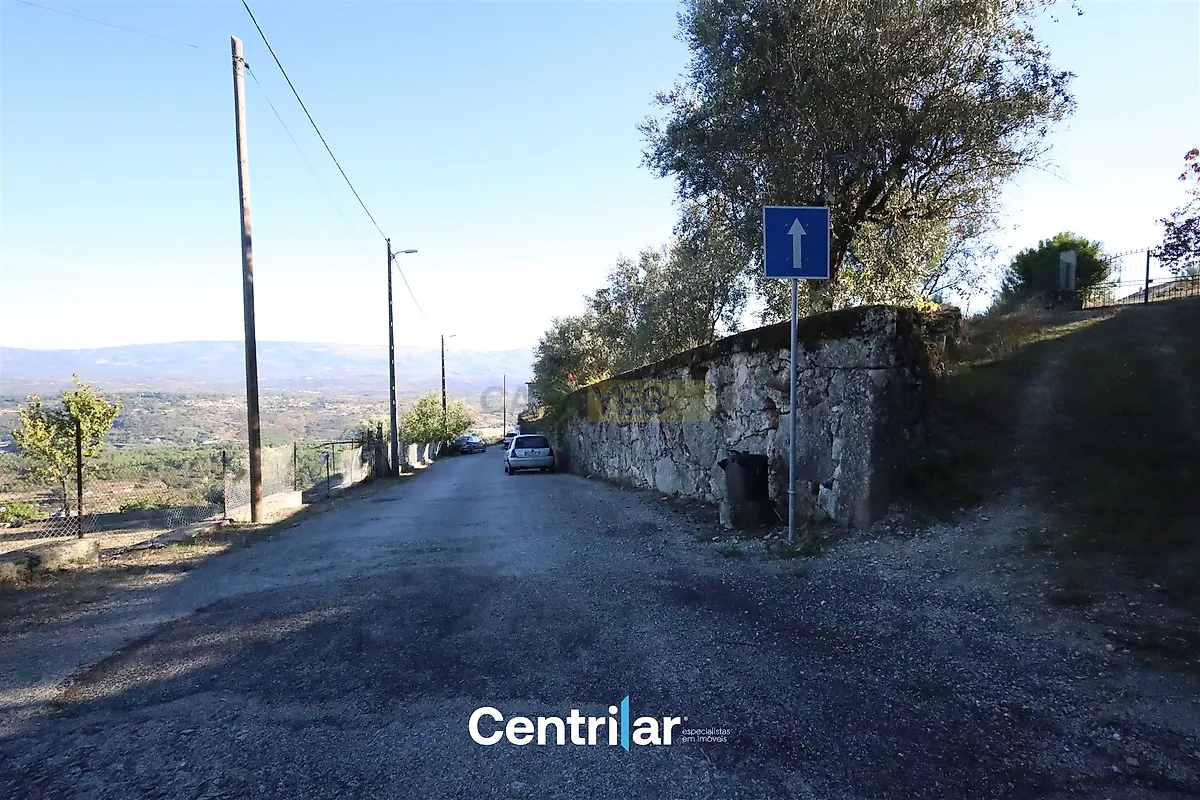 Moradia T3 à venda em Infias, Fornos de Algodres — foto 2