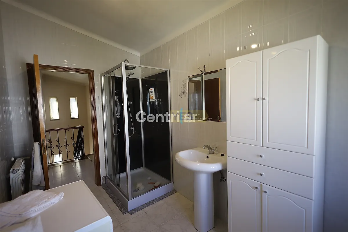 Moradia T4 à venda em Freixiosa, Mangualde — foto 3