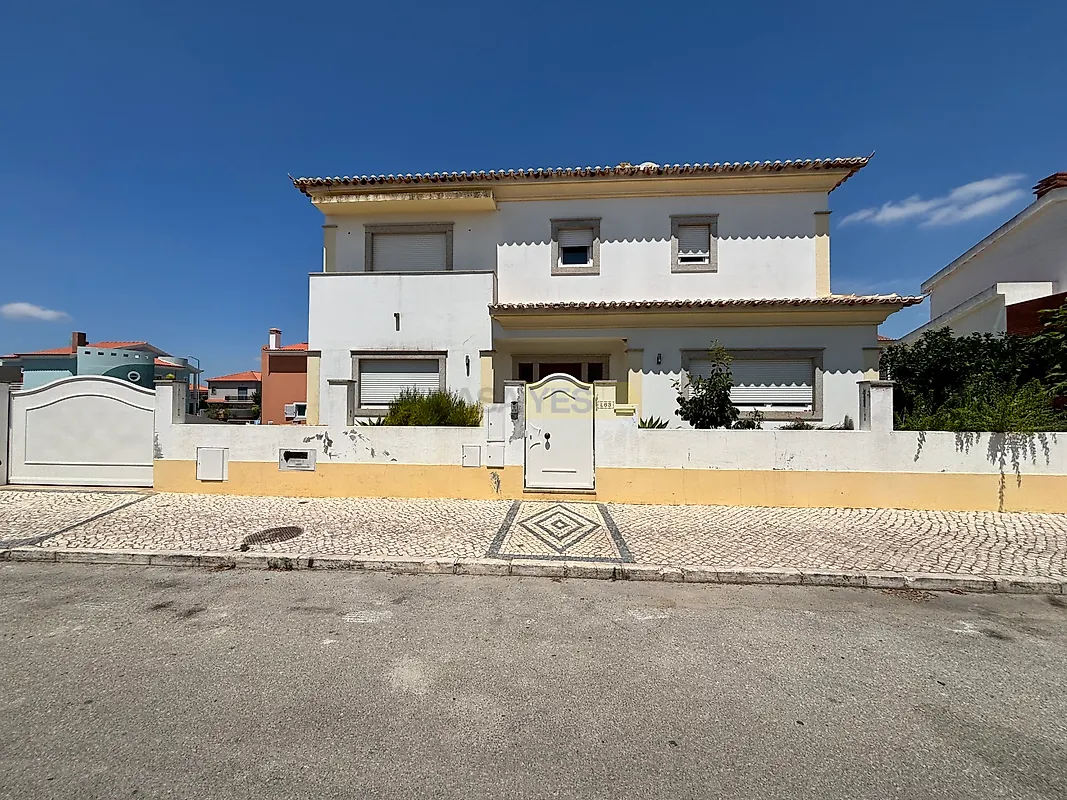 Moradia T4 em Azeitão (São Lourenço e São Simão), €600.000