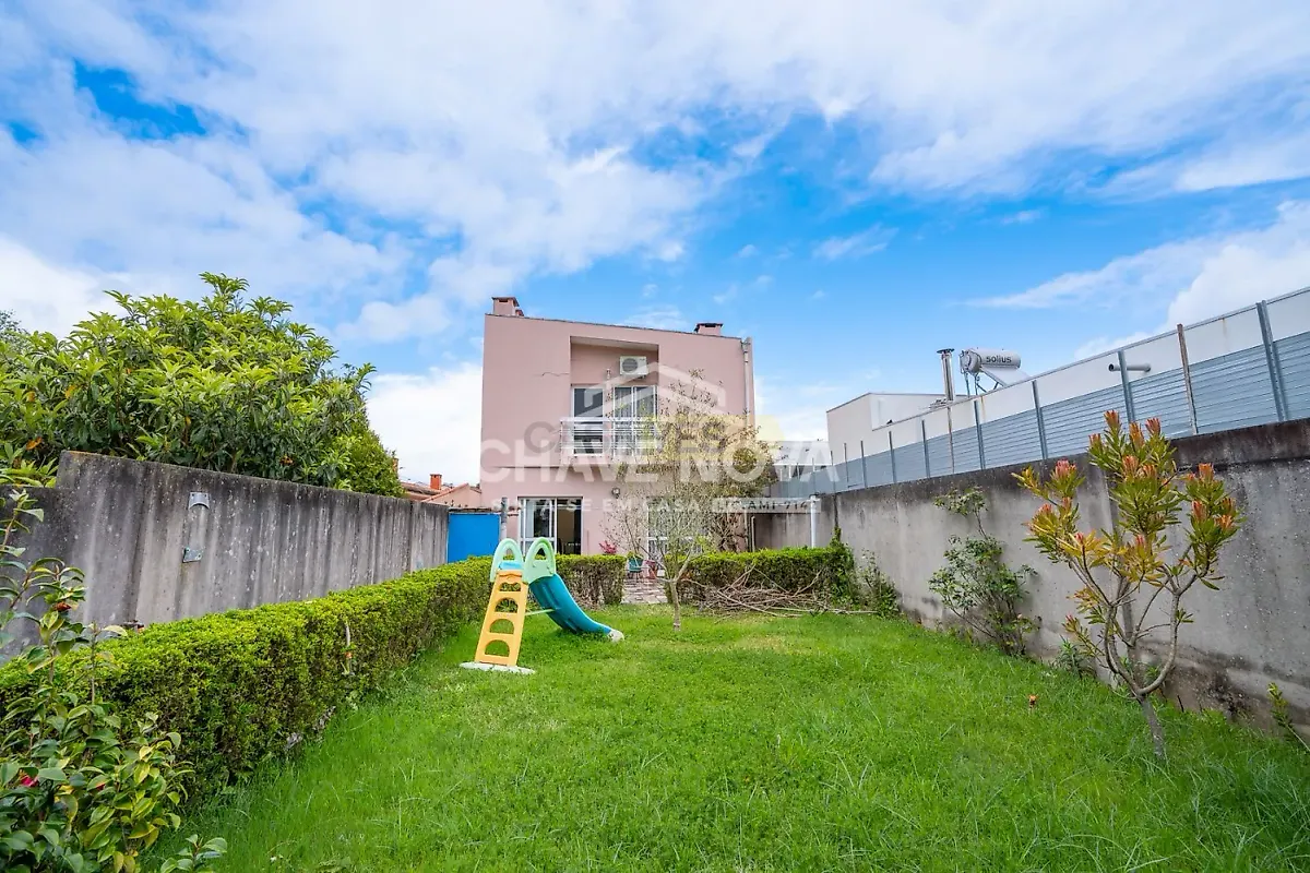 Moradia T0 à venda em Canidelo, €449.000