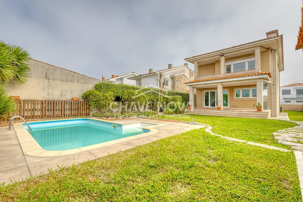 Moradia T0 em Canidelo, €760.000