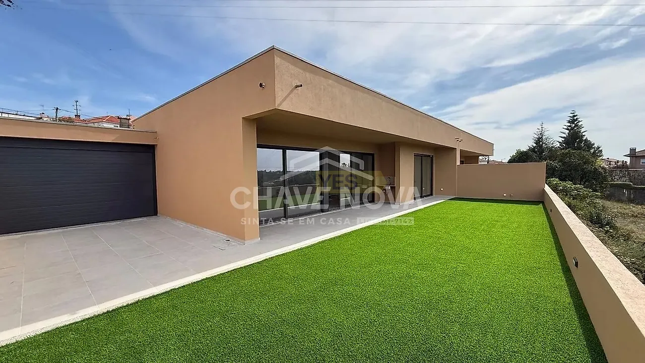 Moradia T0 em Escapães, €497.500