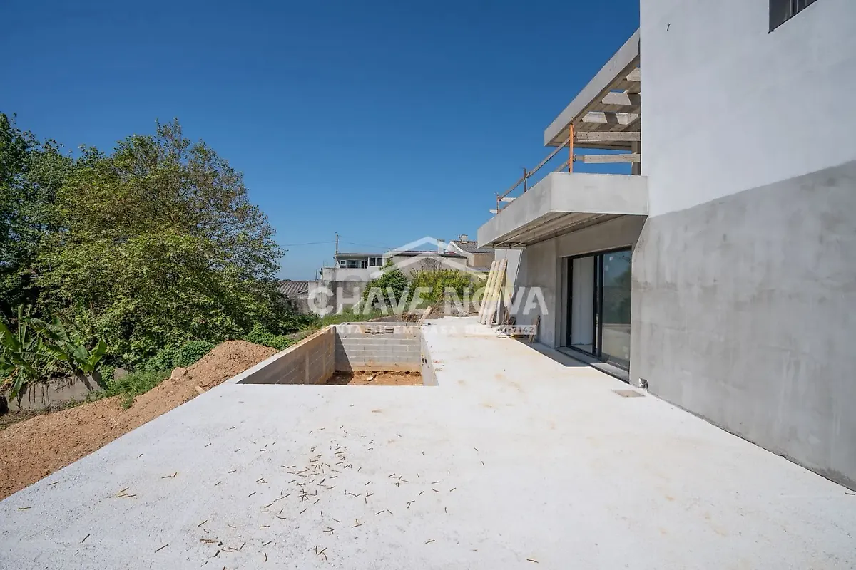 Moradia T0 à venda em São Félix da Marinha, Vila Nova de Gaia — foto 4
