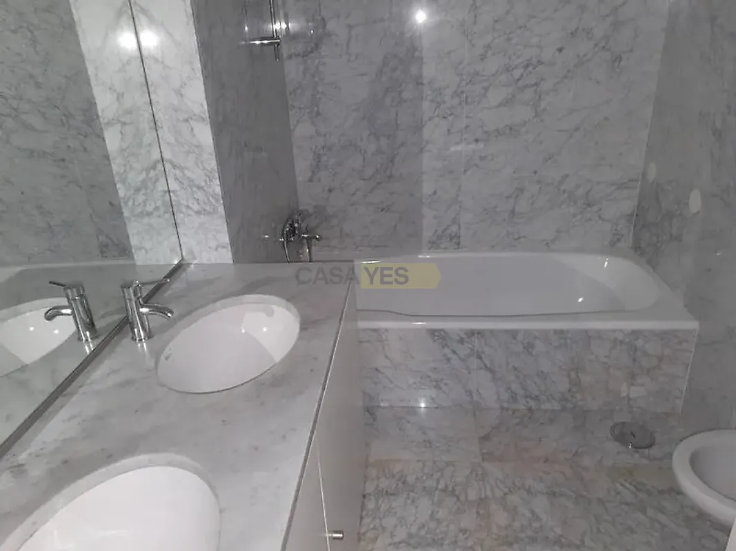 Apartamento T4 à venda em Mafamude e Vilar do Paraíso, Vila Nova de Gaia — foto 12