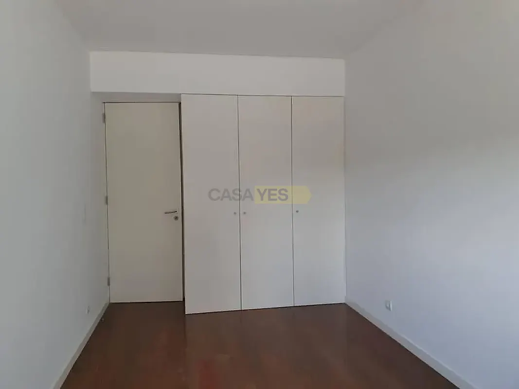 Apartamento T4 à venda em Mafamude e Vilar do Paraíso, Vila Nova de Gaia — foto 13