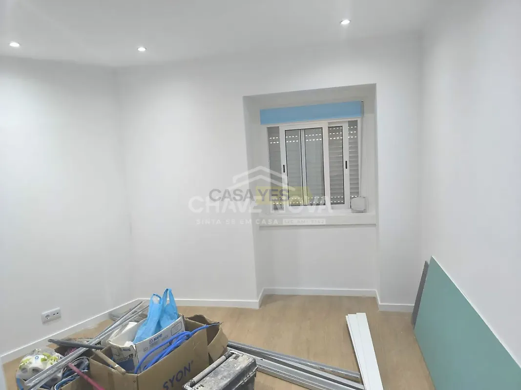 Apartamento T0 à venda em Mina de Água, Amadora — foto 2