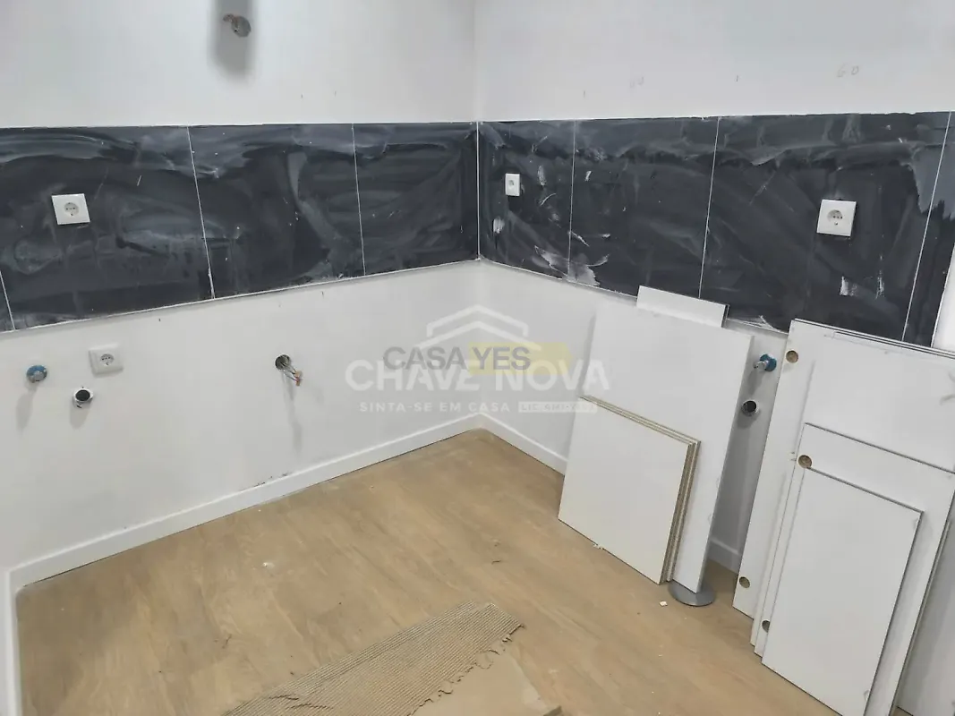 Apartamento T0 à venda em Mina de Água, Amadora — foto 11