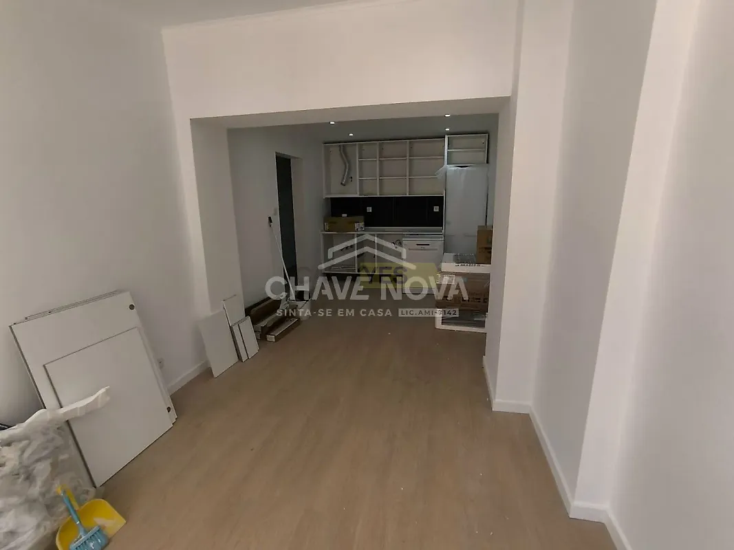 Apartamento T0 à venda em Mina de Água, Amadora — foto 4