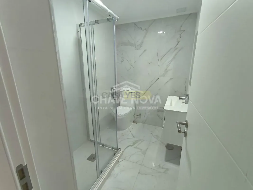 Apartamento T0 à venda em Mina de Água, Amadora — foto 10