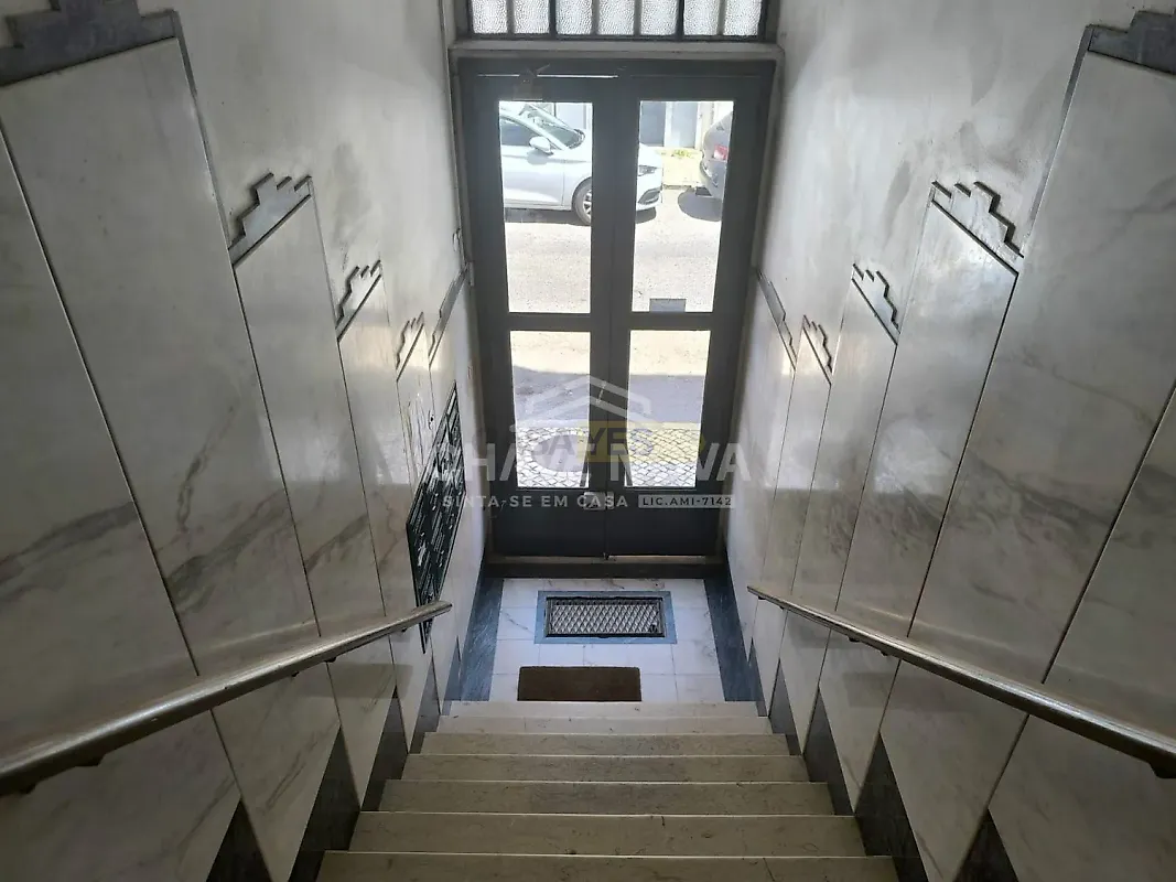 Apartamento T0 à venda em Mina de Água, Amadora — foto 12