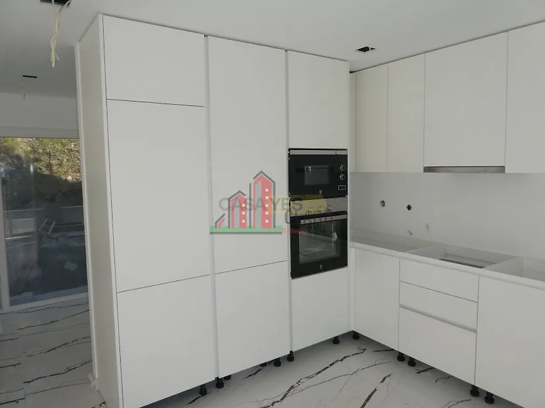 Moradia T5 à venda em Coimbra (Sé Nova, Santa Cruz, Almedina e São Bartolomeu), Coimbra — foto 17