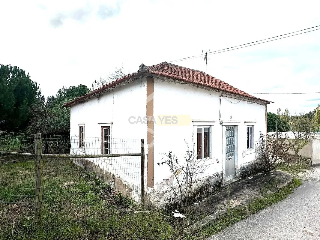 Moradia T2 em Juncal, €160.000