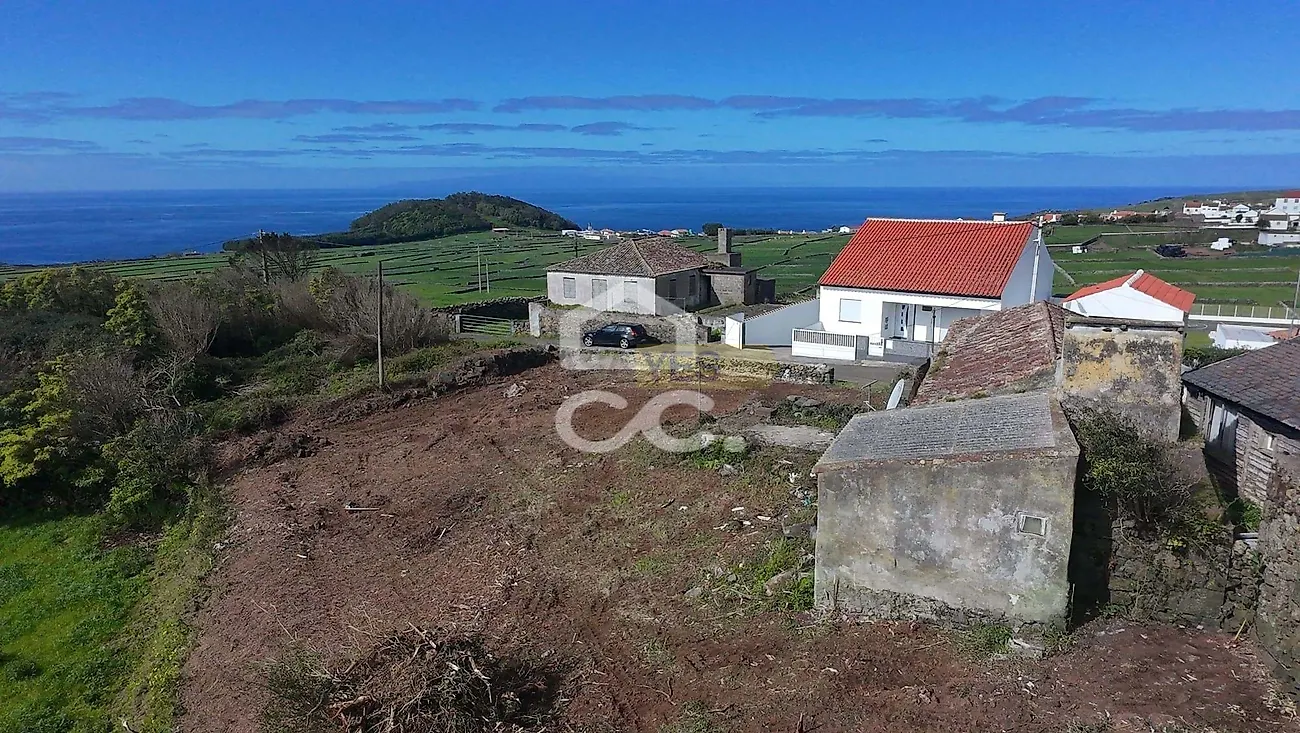Moradia T2 à venda em Santa Bárbara, Angra do Heroísmo — foto 2