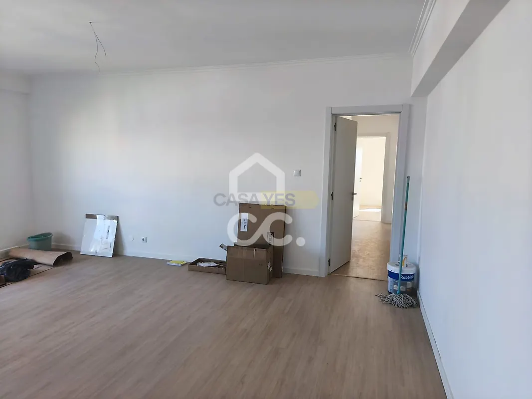 Apartamento T3 à venda em Mina de Água, Amadora — foto 27