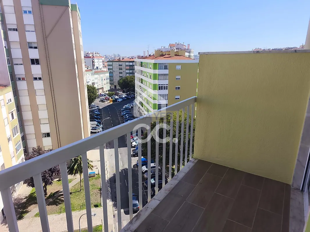 Apartamento T3 à venda em Mina de Água, Amadora — foto 11