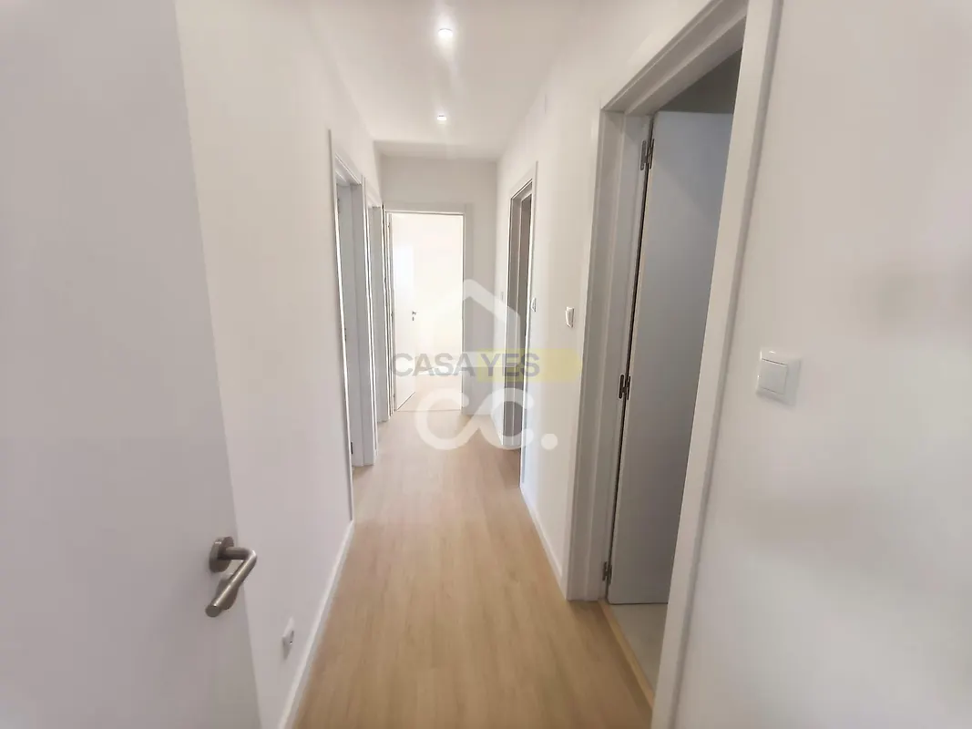 Apartamento T3 à venda em Mina de Água, Amadora — foto 17