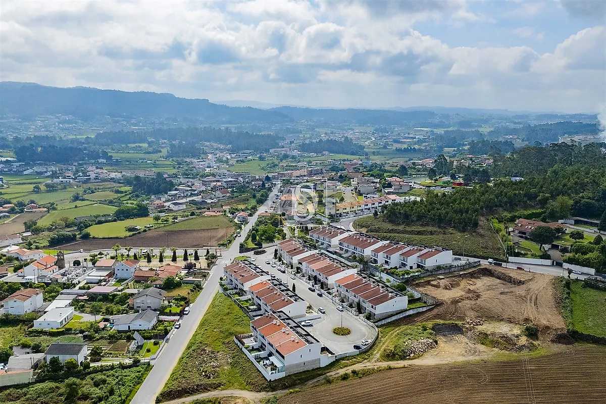 Moradia T4 à venda em Gamil e Midões, Barcelos — foto 2